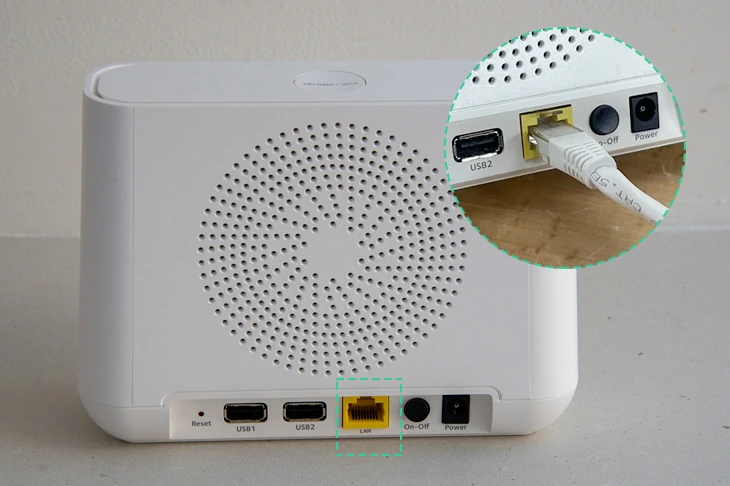 Installing the Arlo Base Station